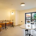 Naiades Bed & Breakfast 3*